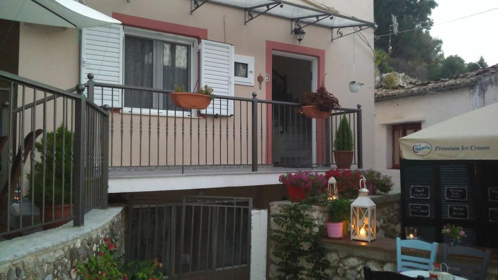 Paraskevi'S Luxury Studios Parga Dış mekan fotoğraf
